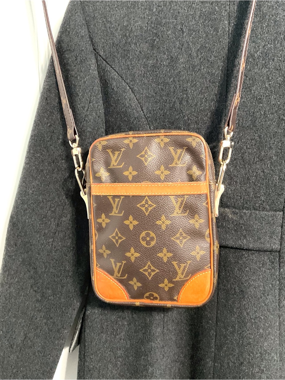 ✅ AUTHENTIC LOUIS VUITTON BAG